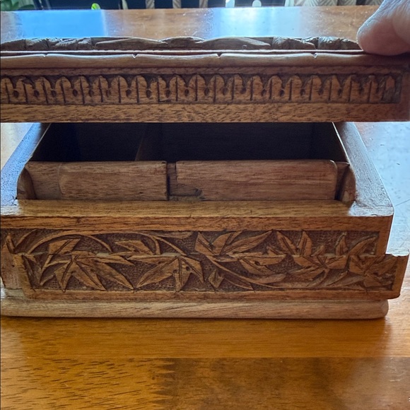 Kashmiri Intricately Carved Wooden Box, MCM - Picture 6 of 6